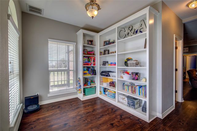 5611 County Road 4705, Commerce, TX 75428