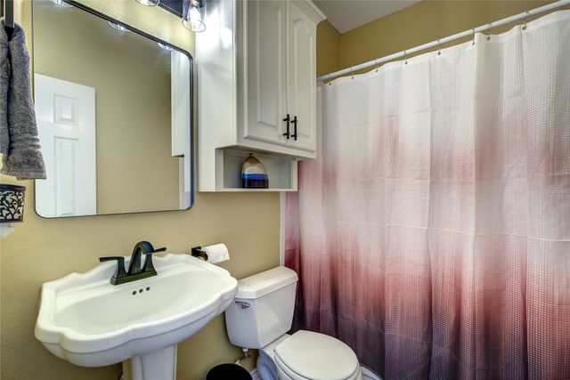 5611 County Road 4705, Commerce, TX 75428