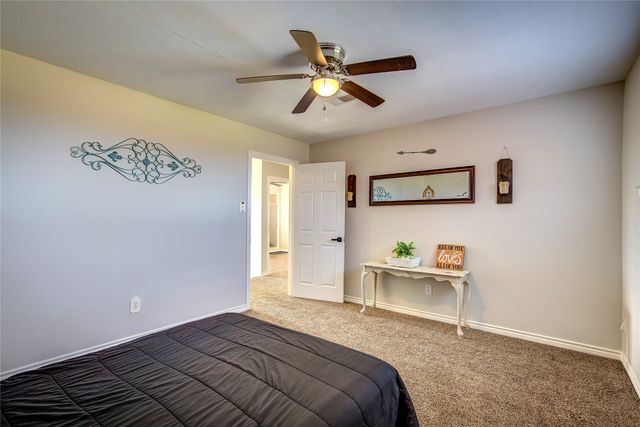 5611 County Road 4705, Commerce, TX 75428