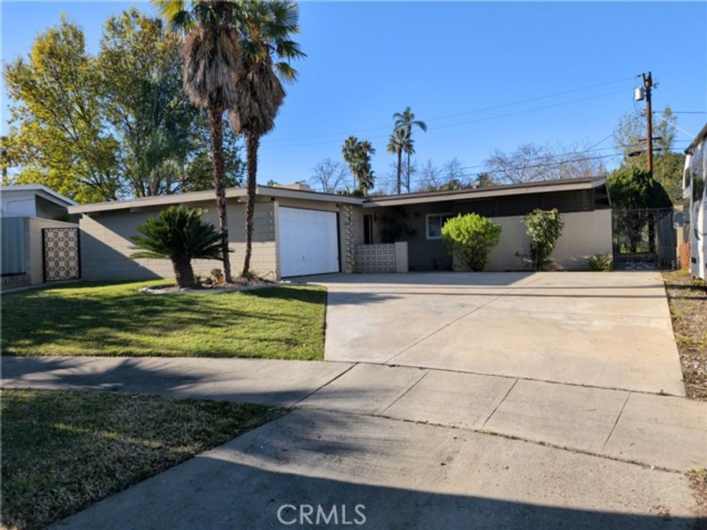 3836 Gates, Riverside, CA 92504