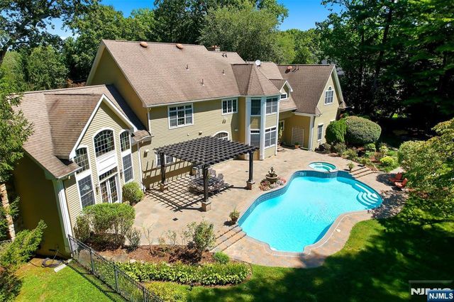 168 Birch Road, Franklin Lakes, NJ 07417