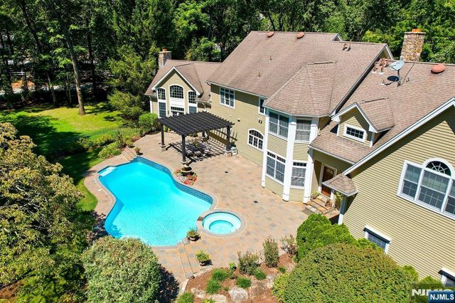 168 Birch Road, Franklin Lakes, NJ 07417