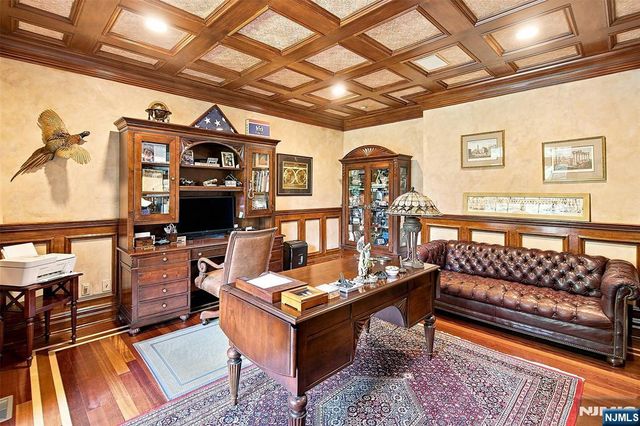 168 Birch Road, Franklin Lakes, NJ 07417
