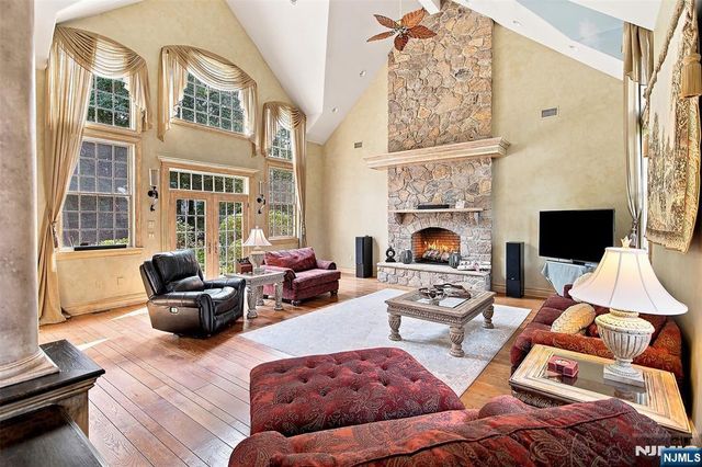 168 Birch Road, Franklin Lakes, NJ 07417