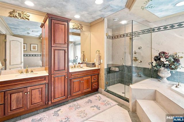 168 Birch Road, Franklin Lakes, NJ 07417