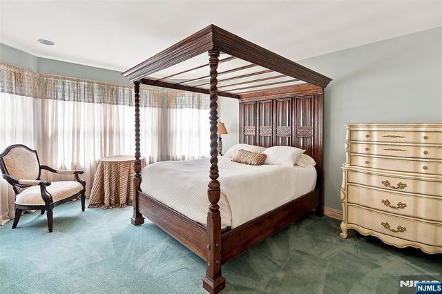 168 Birch Road, Franklin Lakes, NJ 07417