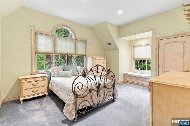 168 Birch Road, Franklin Lakes, NJ 07417