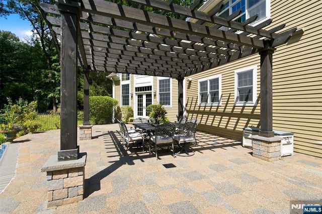 168 Birch Road, Franklin Lakes, NJ 07417