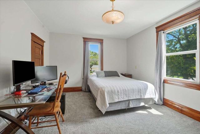 221 Forrest Avenue, Denver, IA 50622