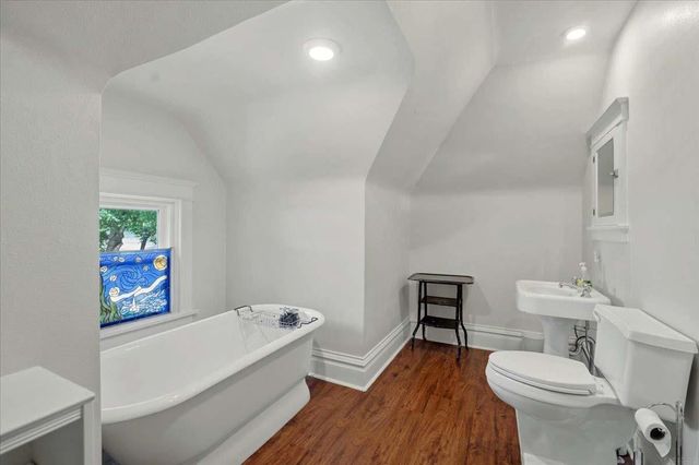 221 Forrest Avenue, Denver, IA 50622