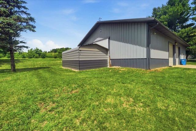 221 Forrest Avenue, Denver, IA 50622