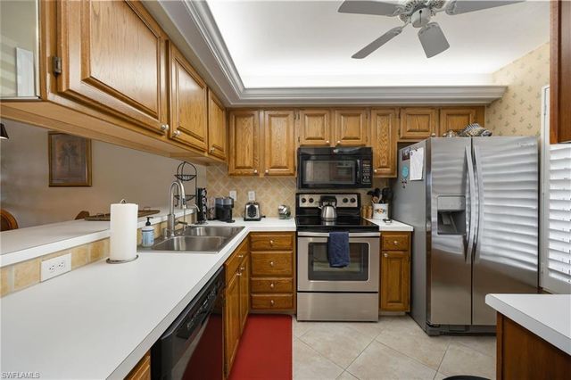 1045 Mainsail DR 413, Naples, FL 34114