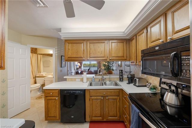 1045 Mainsail DR 413, Naples, FL 34114