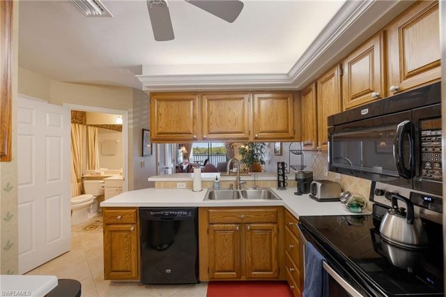 1045 Mainsail DR 413, Naples, FL 34114