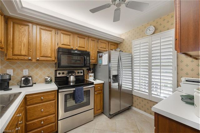 1045 Mainsail DR 413, Naples, FL 34114