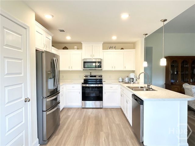 162 River Bluff Way, Ellabell, GA 31308