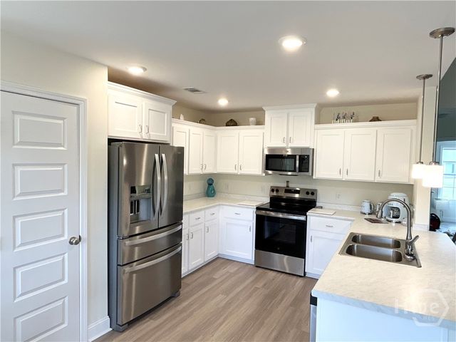 162 River Bluff Way, Ellabell, GA 31308