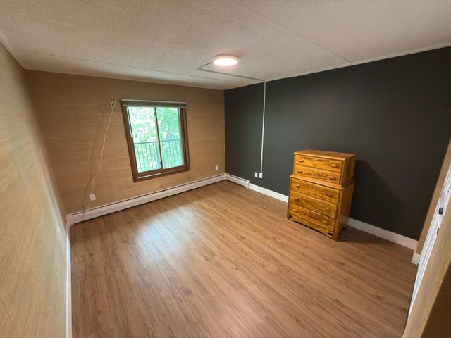 10501 Cedar Lake Road 511, Hopkins, MN 55305