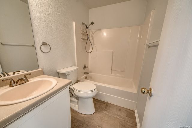 638 Heritage Way, San Antonio, TX 78245