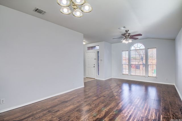 638 Heritage Way, San Antonio, TX 78245