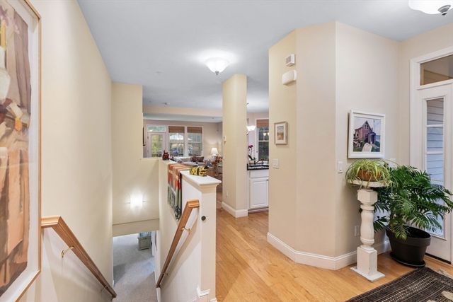 16 Grey Hawk Dr 16, Mashpee, MA 02649