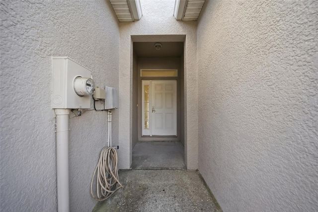 7081 OPAL DRIVE, Largo, FL 33773