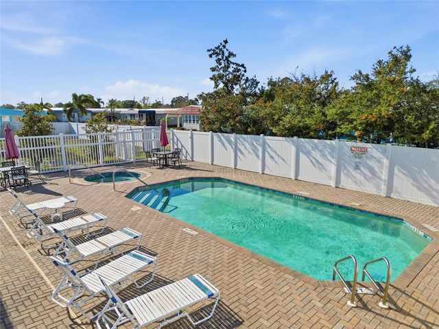 7081 OPAL DRIVE, Largo, FL 33773