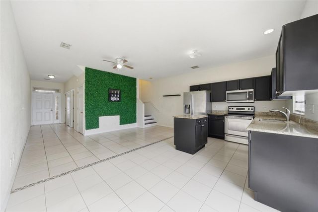 7081 OPAL DRIVE, Largo, FL 33773