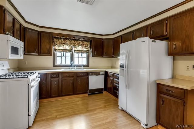 201 Gaylord Court, Elma, NY 14059