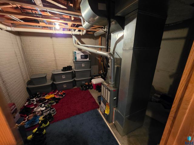 3333 W Ralph Rogers Rd, Sioux Falls, SD 57108