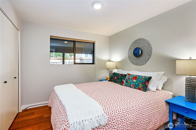 10413 NE Brackenwood Lane, Bainbridge Island, WA 98110