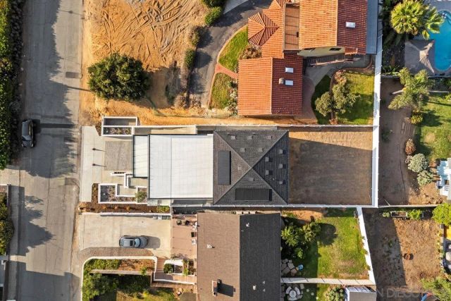 1009 Arcadia Road, Encinitas, CA 92024