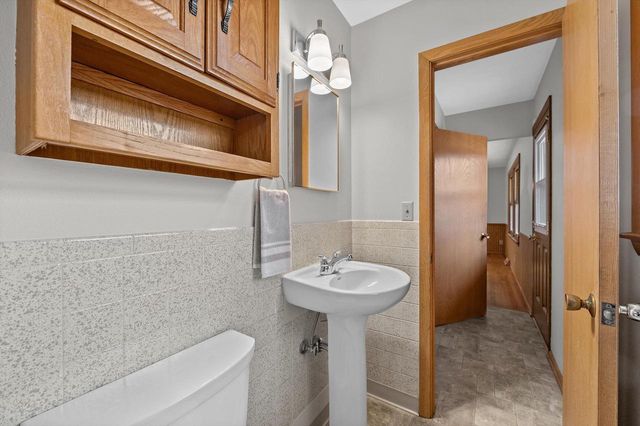 4884 W Willow ROAD, Brown Deer, WI 53223