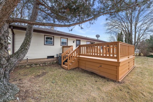 4884 W Willow ROAD, Brown Deer, WI 53223