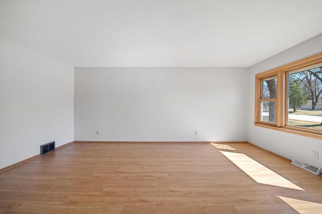 4884 W Willow ROAD, Brown Deer, WI 53223