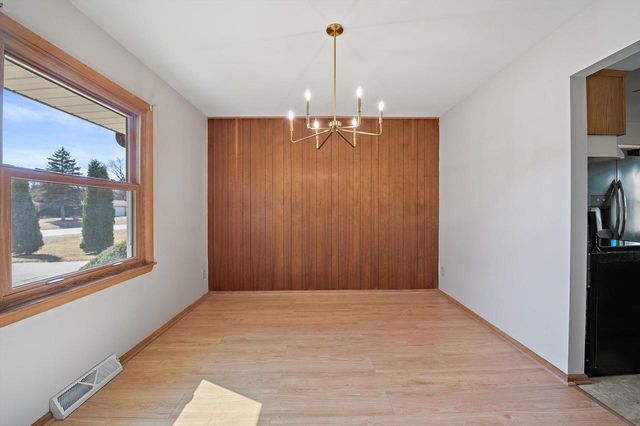 4884 W Willow ROAD, Brown Deer, WI 53223