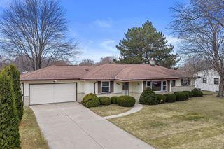 4884 W Willow ROAD, Brown Deer, WI 53223