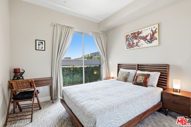 13337 Beach Avenue 403, Los Angeles, CA 90292