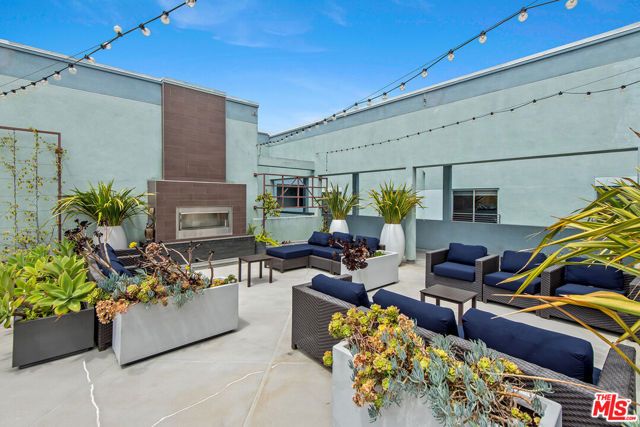 13337 Beach Avenue 403, Los Angeles, CA 90292