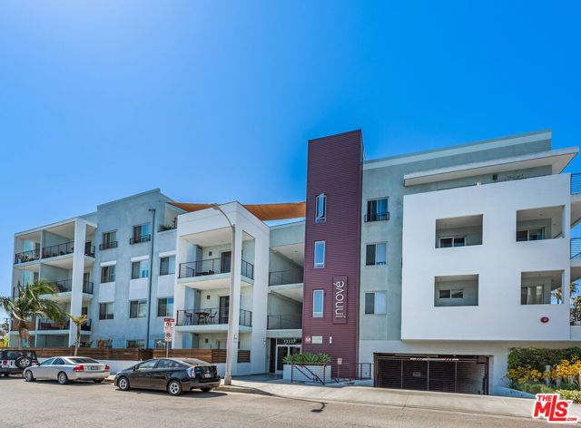 13337 Beach Avenue 403, Los Angeles, CA 90292