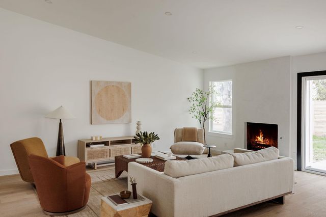 2009 Lear LN, Austin, TX 78745