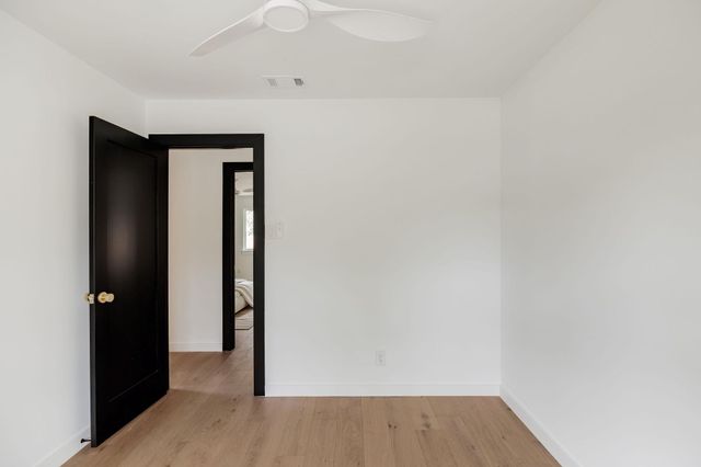 2009 Lear LN, Austin, TX 78745