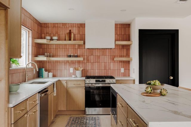 2009 Lear LN, Austin, TX 78745