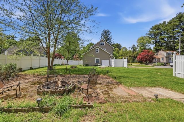 1 Valley View Rd, Wayland, MA 01778