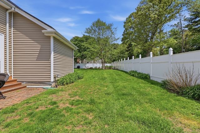 1 Valley View Rd, Wayland, MA 01778