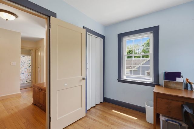 1 Valley View Rd, Wayland, MA 01778
