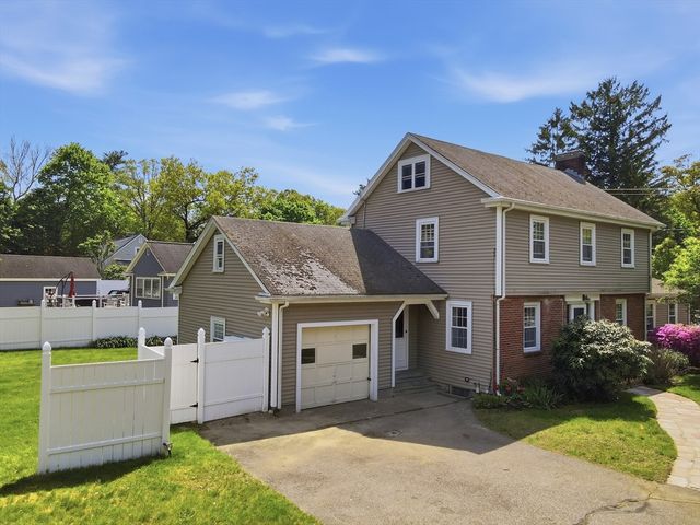 1 Valley View Rd, Wayland, MA 01778