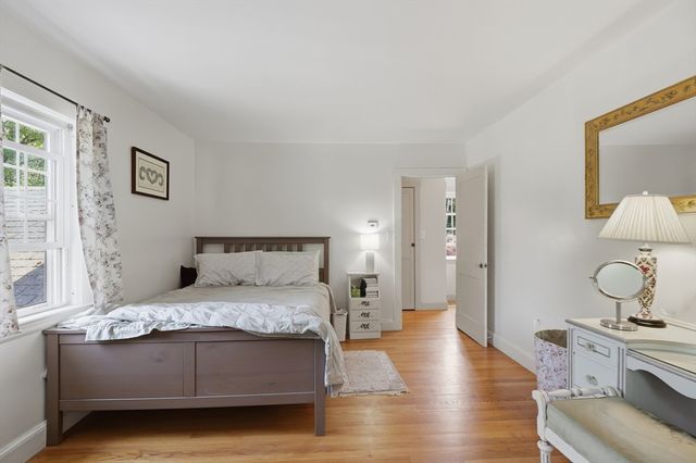 1 Valley View Rd, Wayland, MA 01778