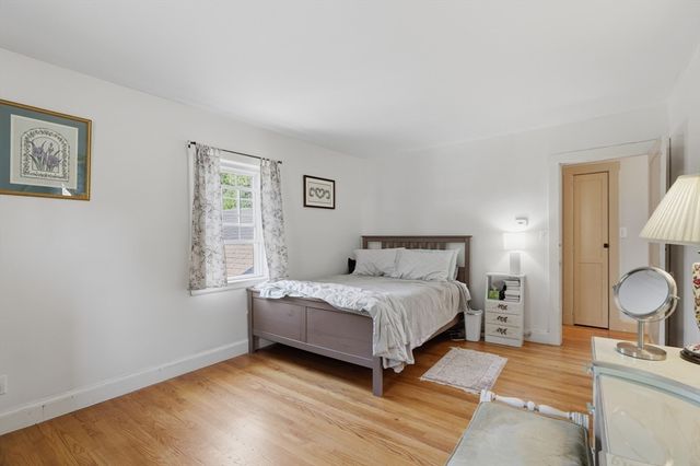 1 Valley View Rd, Wayland, MA 01778