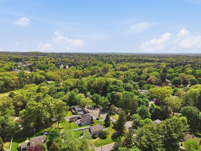 1 Valley View Rd, Wayland, MA 01778